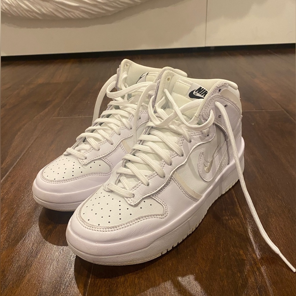 Womens Nike Dunk High Up